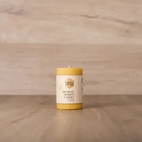 Honeywrap Beeswax Wide Candle 10.5cm