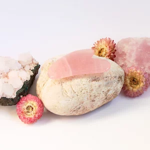 Nudi Point Gua Sha Rose Quartz
