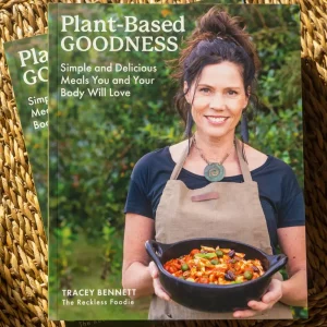 Plantbased Goodness Recipie Book - Tracey Bennet