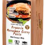 a box of Lumlum Massaman Curry Paste 100g